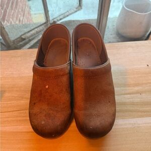 Honey Brown leather Dansko 39